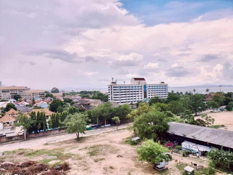 Gallery D Jomtien Экстерьер фото